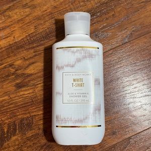 White T-Shirt Shower Gel